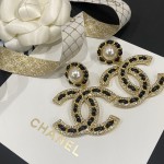 CHANEL🇫🇷Xiaoxiang Swarovski crystal diamond leather string letter pearl earrings earrings