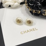 CHANEL🇫🇷Xiaoxiang Swarovski Alphabet Round Pearl Earrings