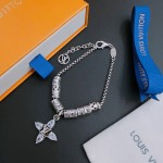 Louis Vuitton Classic Bracelet Cuban Chain Collection Vintage Silver Bracelet Size 22cm20cm18cm Changeable length