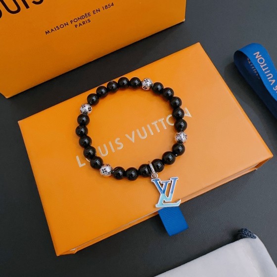 Louis Vuitton 🇷🇼 multi-element onyx thai silver style bracelet