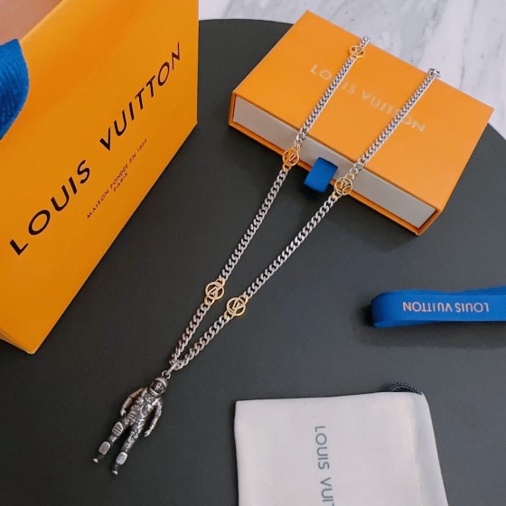 Louis Vuitton vintage silver necklace, couple's version, chain length 60 cm, changeable