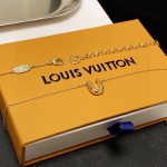 Louis Vuitton Early Spring 2023 Vintage LV monogram U necklace