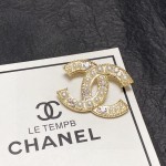 CHANEL🇫🇷Chanel diamond and pearl with Chanel brooch