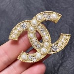CHANEL🇫🇷Chanel diamond and pearl with Chanel brooch