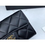 𝗖𝗛𝗔𝗘𝗡𝗟✦ 𝗖𝗹𝗮𝘀𝗶𝗰 𝗙𝗹𝗮𝗽 Made of "GR" first-class lambskin Classic card holder ••Black gold