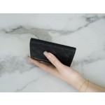 𝗖𝗛𝗔𝗘𝗡𝗟✦ 𝗖𝗹𝗮𝘀𝗶𝗰 𝗙𝗹𝗮𝗽 Italy 🇮🇹 import "GR" original imperial lambskin 🐑 classic trifold wallet black sheep silver