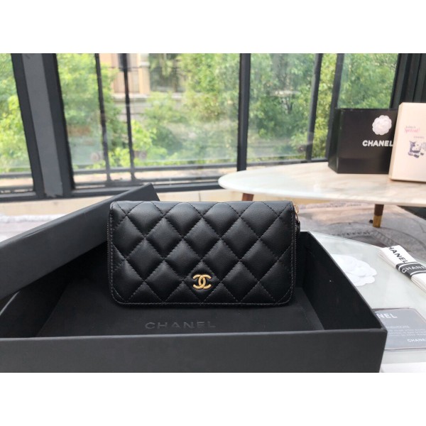 𝗖𝗛𝗔𝗘𝗡𝗟✦ 𝗖𝗹𝗮𝘀𝗶𝗰 𝗙𝗹𝗮𝗽 Exclusive channel Italy 🇮🇹 "GR" custom lambskin 🐑 zipper mid-length clip black gold