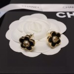 CHANEL🇫🇷Xiaoxiang earrings