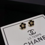 CHANEL🇫🇷Xiaoxiang earrings