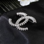 CHANEL🇫🇷Xiaoxiang's latest autumn and winter crystal brooch