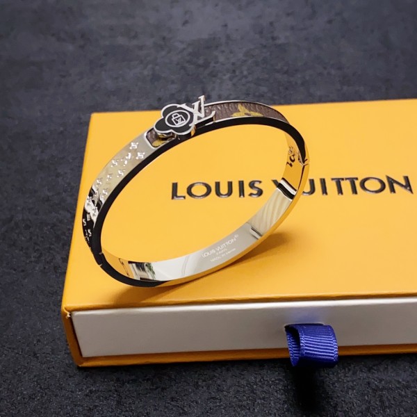 Louis Vuitton bracelet in 14kt fine colour