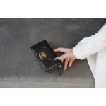 𝗖𝗛𝗔𝗘𝗡𝗟✦In goatskin leather🐐 Series 19 Zip Wallet Black Gold