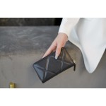 𝗖𝗛𝗔𝗘𝗡𝗟✦In goatskin leather🐐 Series 19 Zip Wallet Black Gold