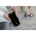 𝗖𝗛𝗔𝗘𝗡𝗟✦In goatskin leather🐐 Series 19 Zip Wallet Black Gold