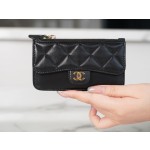 𝗖𝗛𝗔𝗘𝗡𝗟✦In exclusive channel special lambskin 🐑Classic zippered coin card case Black 🖤