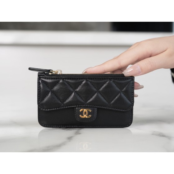 𝗖𝗛𝗔𝗘𝗡𝗟✦In exclusive channel special lambskin 🐑Classic zippered coin card case Black 🖤
