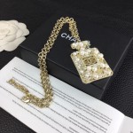CHANEL🇫🇷Xiaoxiang Hollow Perfume Bottle Necklace