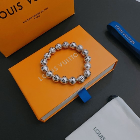 Louis Vuitton LV bracelet🇷🇼 multi-element thai silver style bracelet Couple with the same model