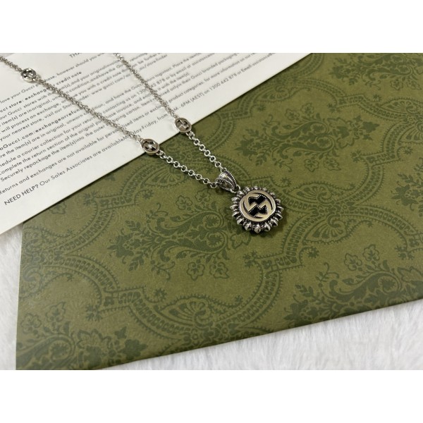 𝐆𝐮𝐜𝐜𝐢 Double G Sunflower Necklace