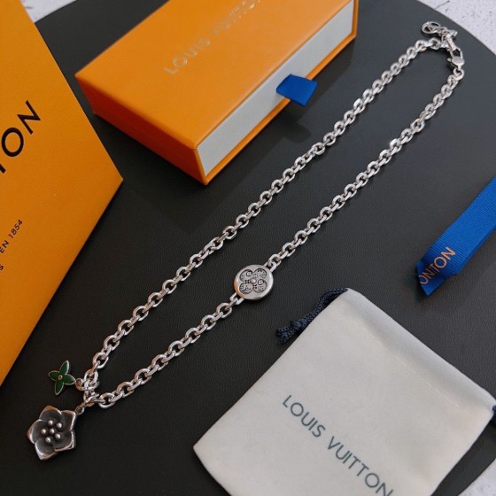 Louis Vuitton Rockabilly punk thai silver vintage silver necklace for couples with a 60cm chain length that can be changed