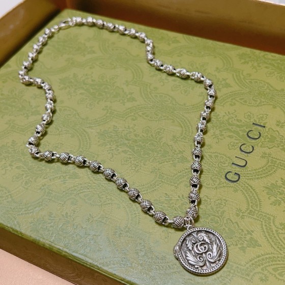 𝐆𝐮𝐜𝐜𝐢 necklace