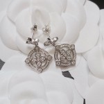 Louis Vuitton Lv new flower stud earrings