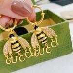 𝐆𝐮𝐜𝐜𝐢 new bee letter earrings