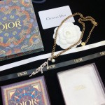 Dior new CD letter necklace