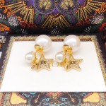 Dior star 🌟 diamond size pearl earrings