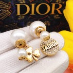 Dior Clover Letter Size Bead Stud Earrings