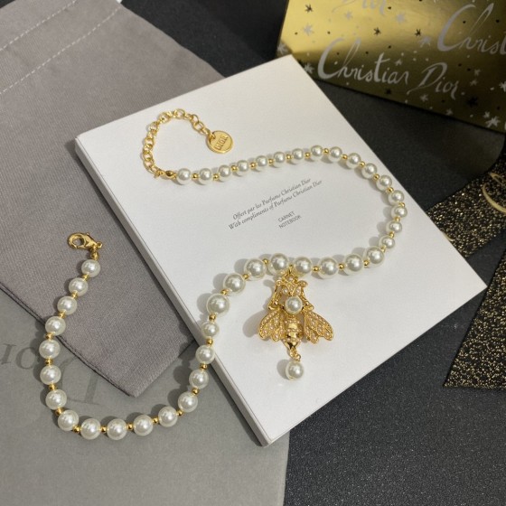 Dior necklace