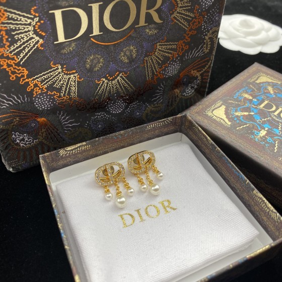 Dior stud earrings