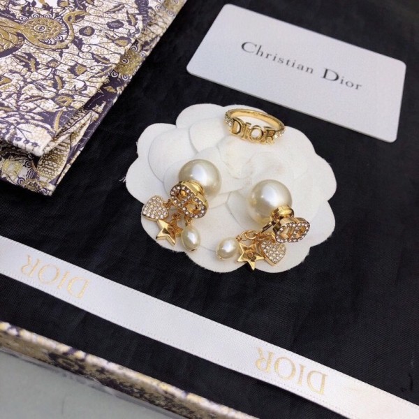 Dior stud earrings