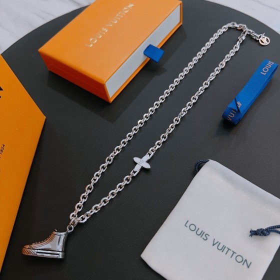 Louis Vuitton Rockabilly punk thai silver vintage silver necklace for couples with 60cm adjustable length