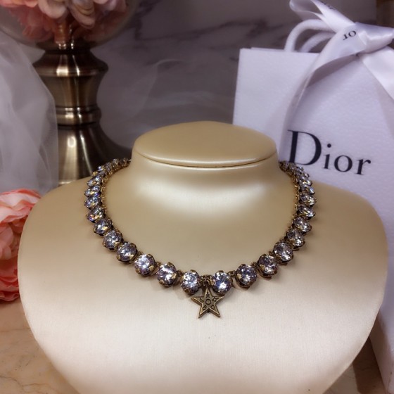 Dior necklace
