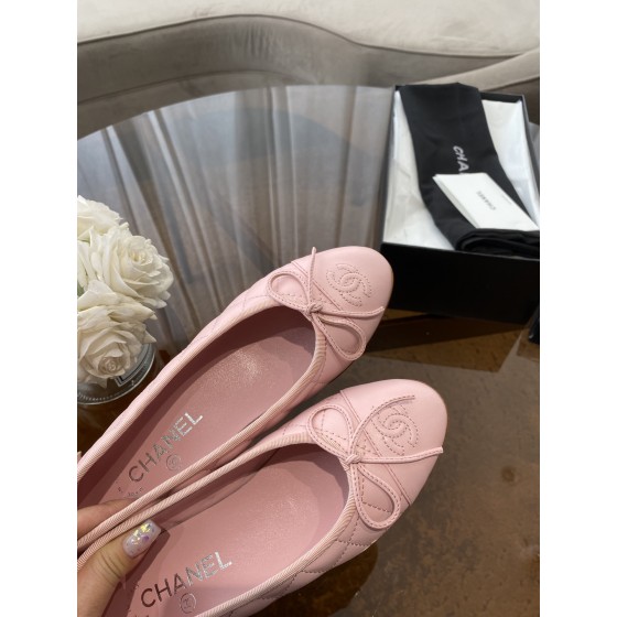 CHANEL ballerinas are timeless classics. Stay elegant Imported water-dyed sheepskin