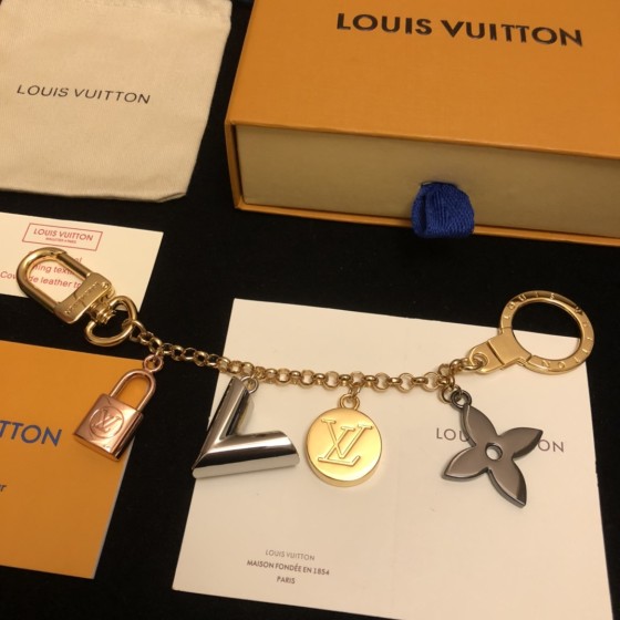 Louis Vuitton Lv Keychain Chain bag accessory