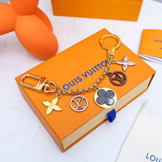 Louis Vuitton Lv Keychain Chain bag accessory