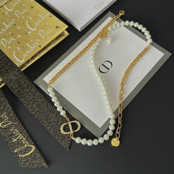 Dior necklace