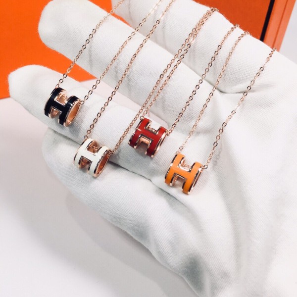 Hermes necklace