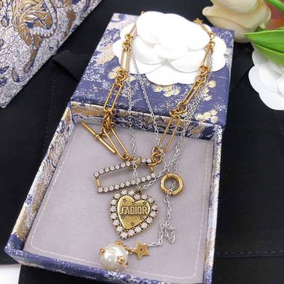 Dior necklace
