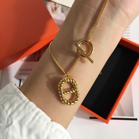 Hermes necklace