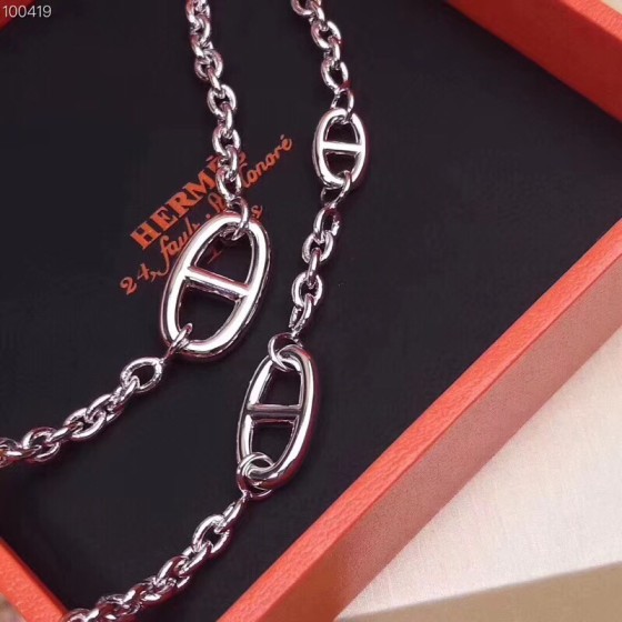 Hermes necklace