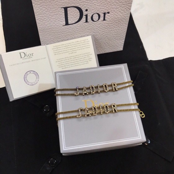 Dior necklace