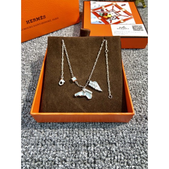 Hermes necklace