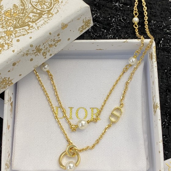 Dior necklace