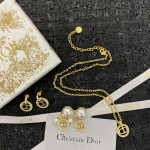 Dior necklace