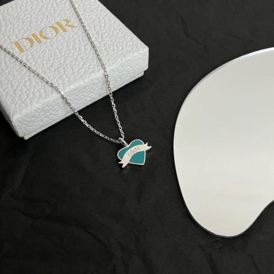 Dior necklace