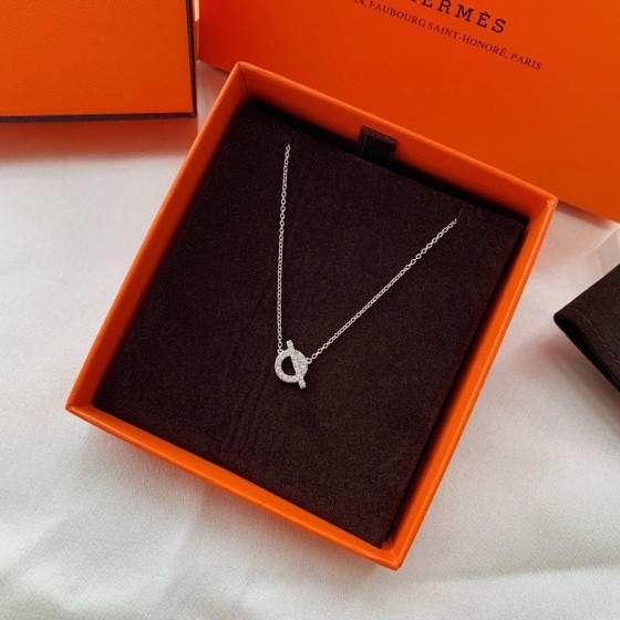 Hermes necklace
