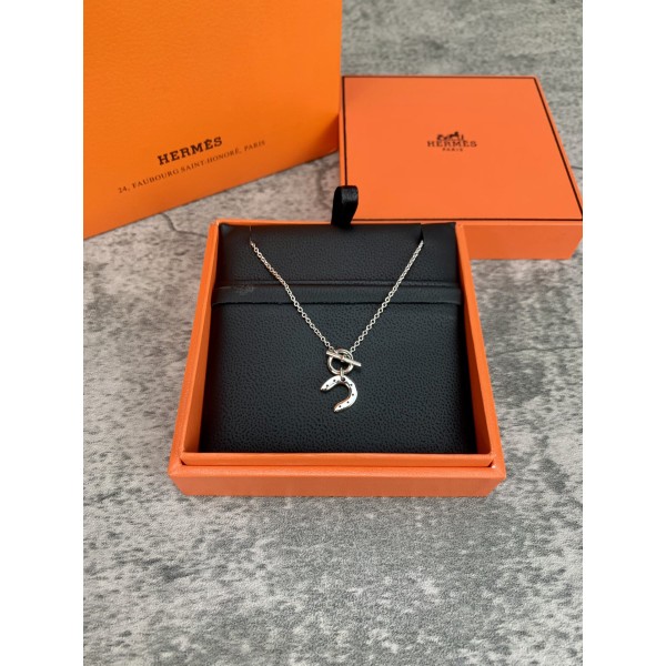 Hermes necklace